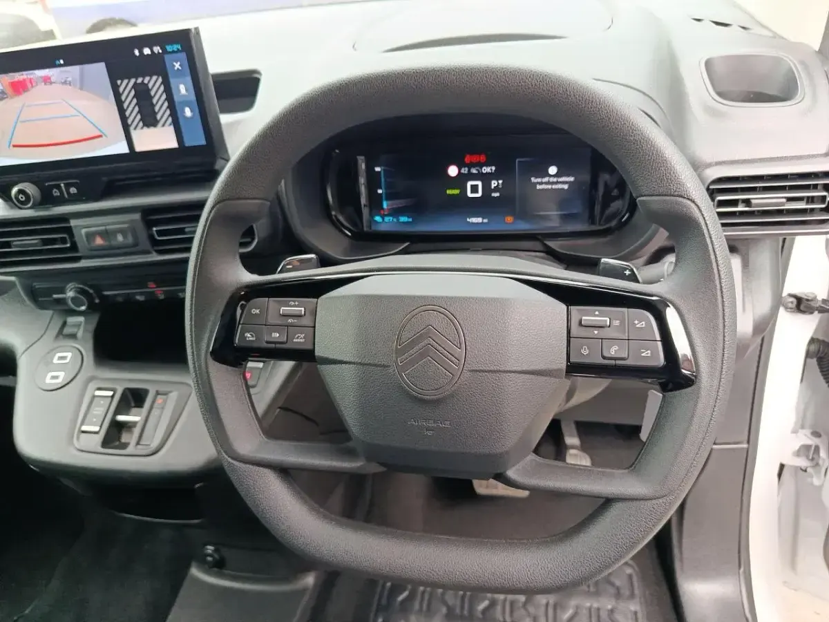 Used Citroën e-Berlingo 98 kW (134 HP) 2024 White Van