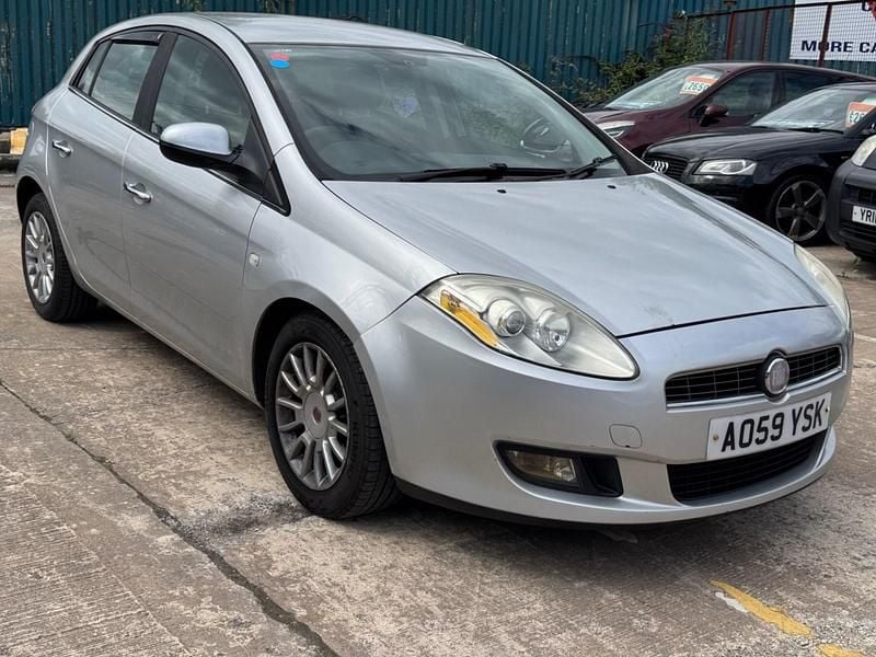Silver Used 2009 Fiat Bravo Dynamic Hatchback | £899 - Image 1/4