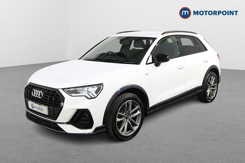 Używany Audi Q3 Black Edition 150 KM (110 kW) 2022 Biały SUV