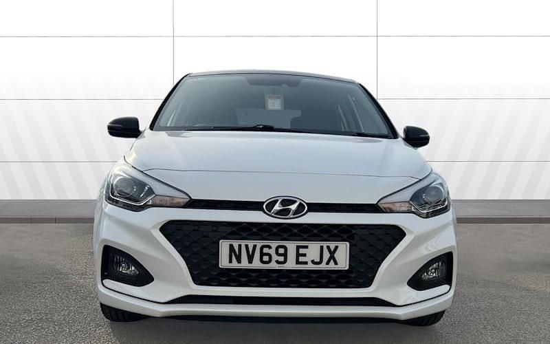 Used Hyundai i20 84 HP (61 kW) 2020 Hatchback