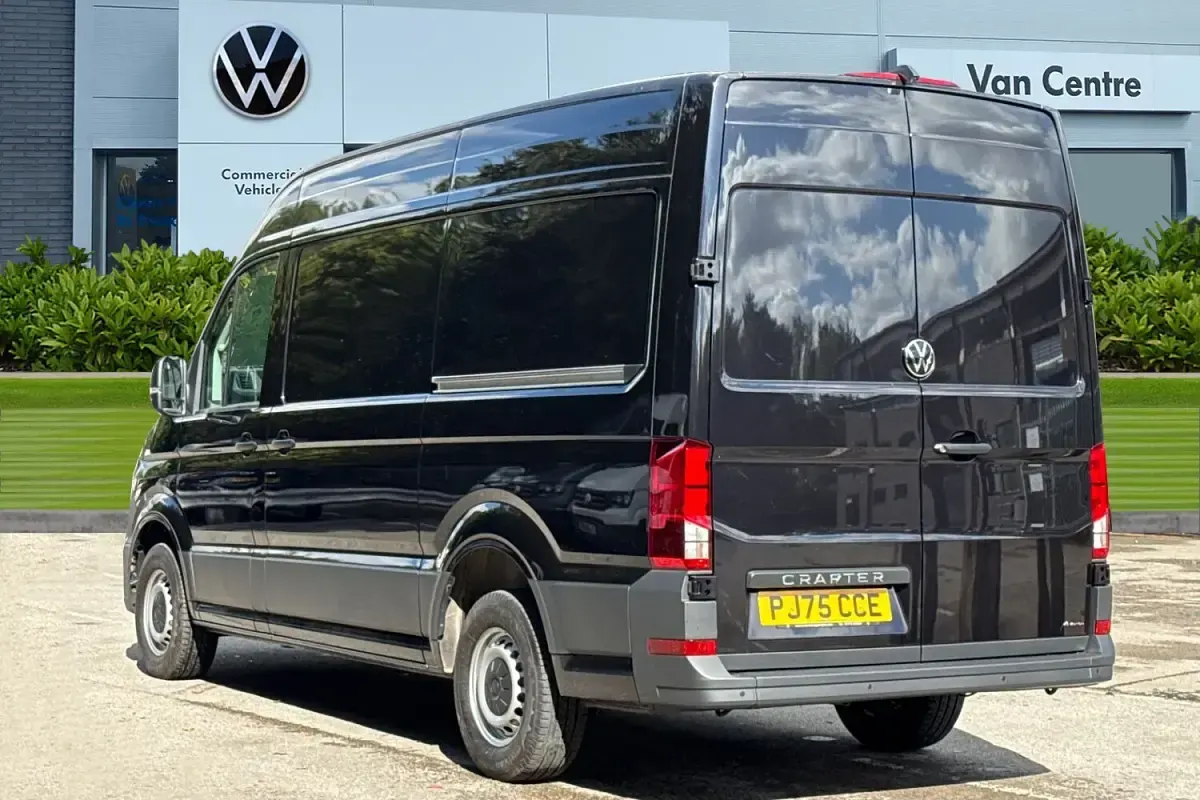 New VW Crafter 177 HP (130 kW) 2025 Black Van