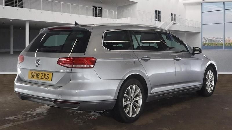 Used VW Passat Business 120 HP (88 kW) 2018 Pyrite silver Estate