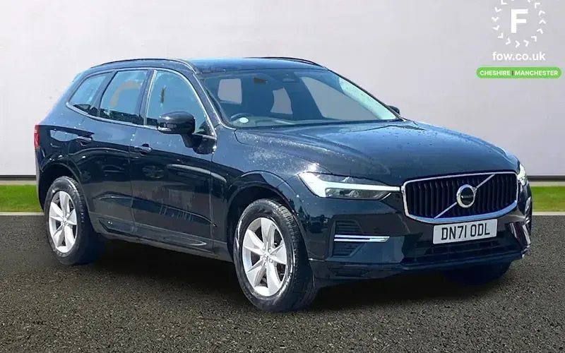 Käytetty Volvo XC60 Momentum 250 HP (183 kW) 2021 Katumaasturi