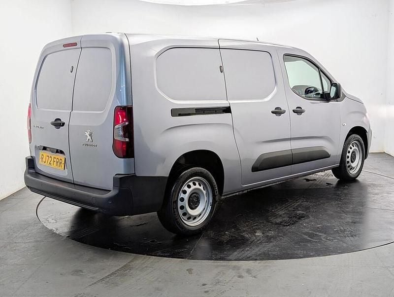 Used Peugeot Partner Premium 102 HP (75 kW) 2023 Grey MPV
