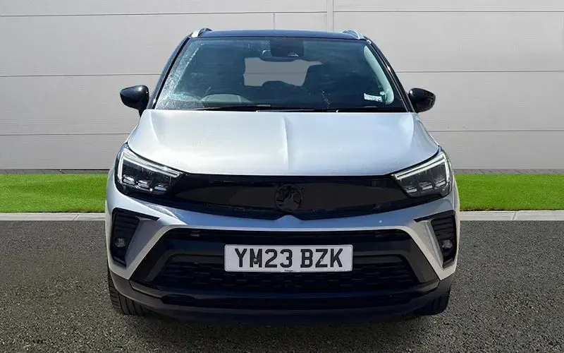 Used Vauxhall Crossland Ultimate 131 HP (96 kW) 2023 Silver SUV