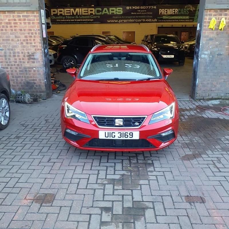 Used Seat Leon ST FR Sport 190 HP (139 kW) 2019 Red Estate