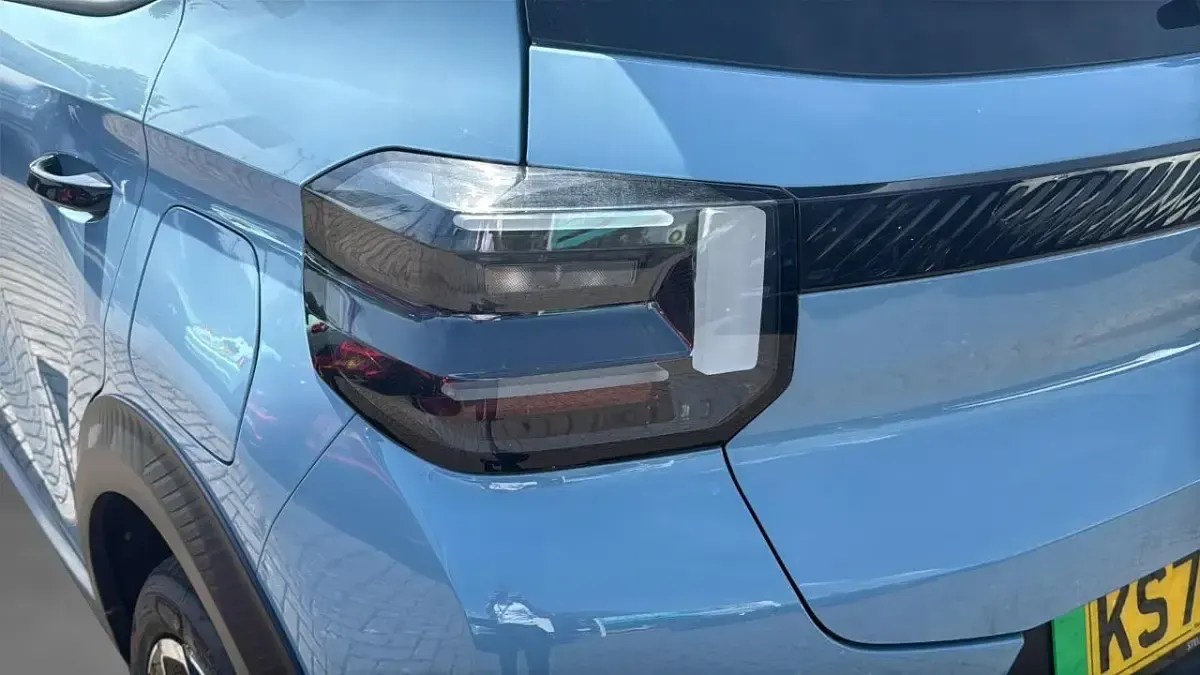 New Citroën e-C3 81 kW (111 HP) 2025 Blue Hatchback