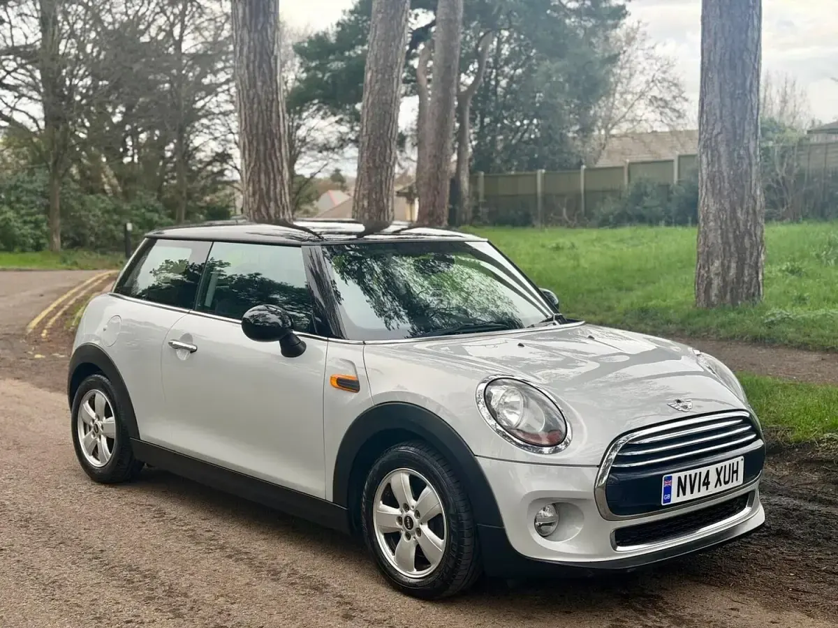 Used Mini Cooper D Hatch 2014 Silver Hatchback