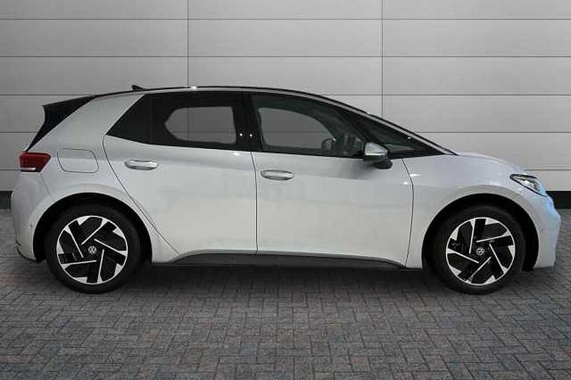 Used VW ID.3 Pro 150 kW (204 HP) 2025 Silver Hatchback