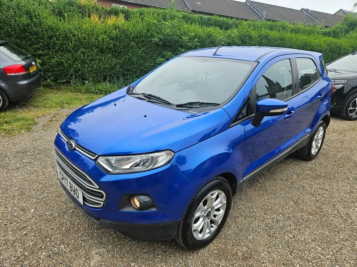 Used Ford Ecosport Zetec 112 HP (82 kW) 2017 Kinetic blue metallic SUV