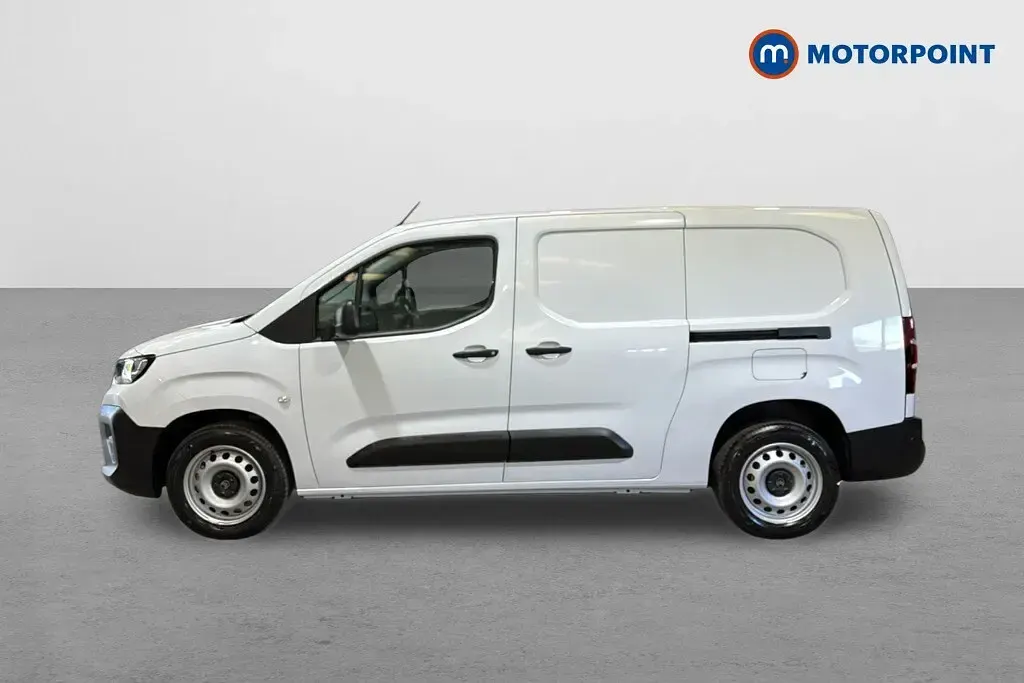 New Citroën Berlingo 100 HP (73 kW) 2026 White MPV