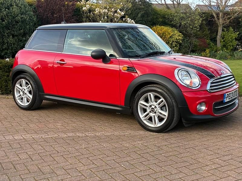 Usado Mini Cooper Hatch 2013 Vermelho Citadino