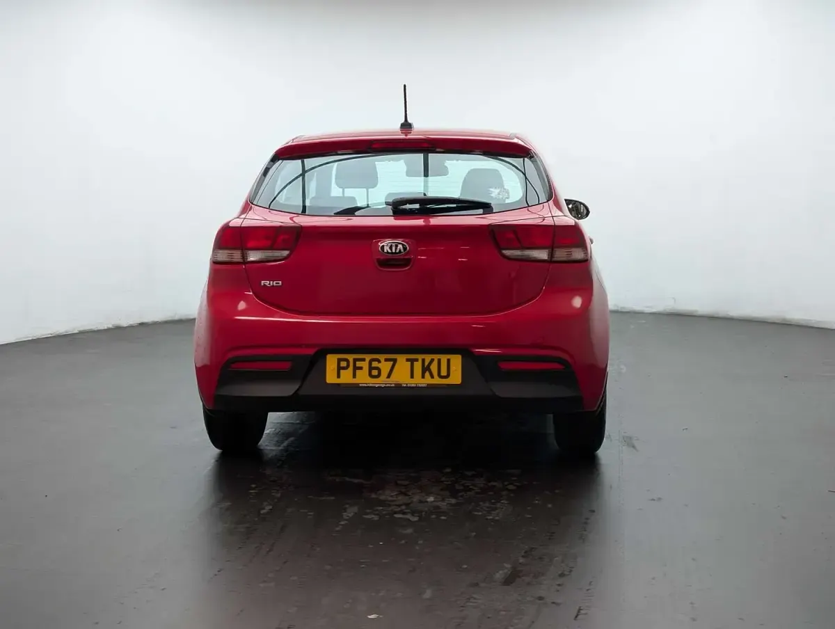 Used Kia Rio 83 HP (61 kW) 2018 Red Hatchback