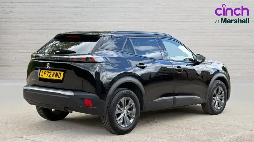 Used Peugeot 2008 Active+ 101 HP (74 kW) 2023 Black SUV