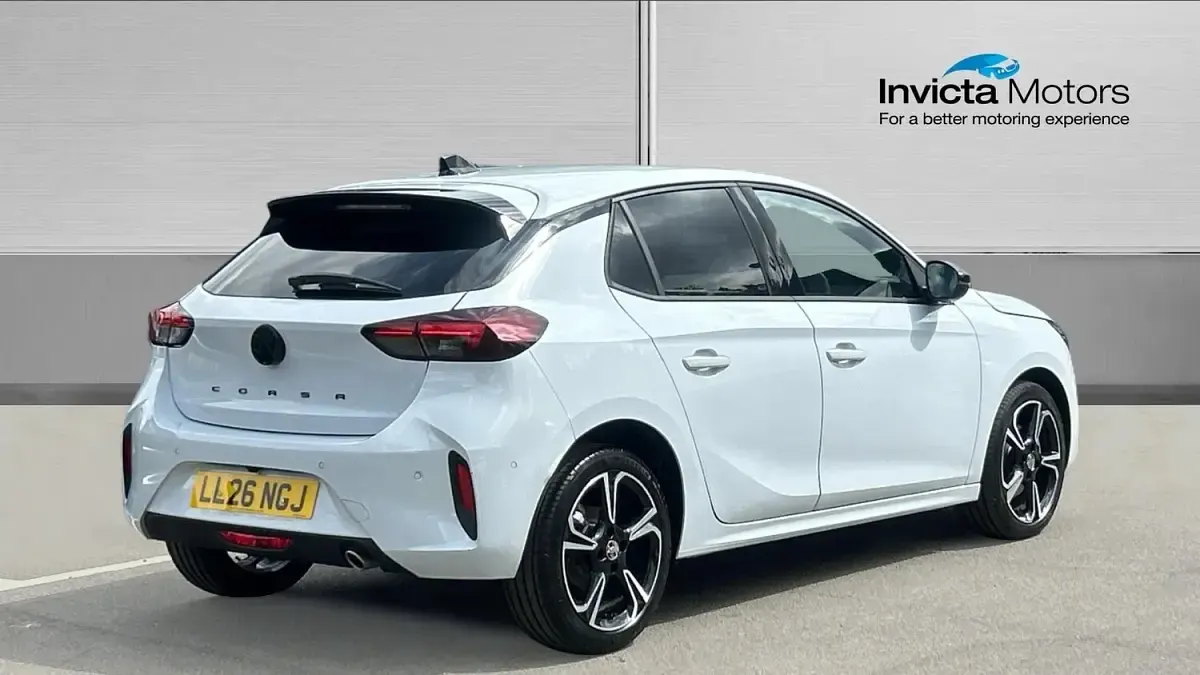 New Vauxhall Corsa Ultimate 100 HP (73 kW) 2026 White Hatchback