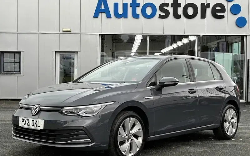 Used VW Golf VIII Style 131 HP (96 kW) 2024 Hatchback