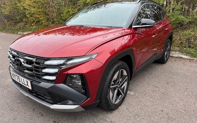 New Hyundai Tucson Premium 160 HP (117 kW) 2025 Red SUV