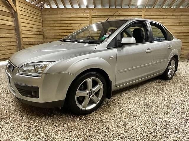 Used Ford Focus Titanium 115 HP (84 kW) 2006 Silver Sedan