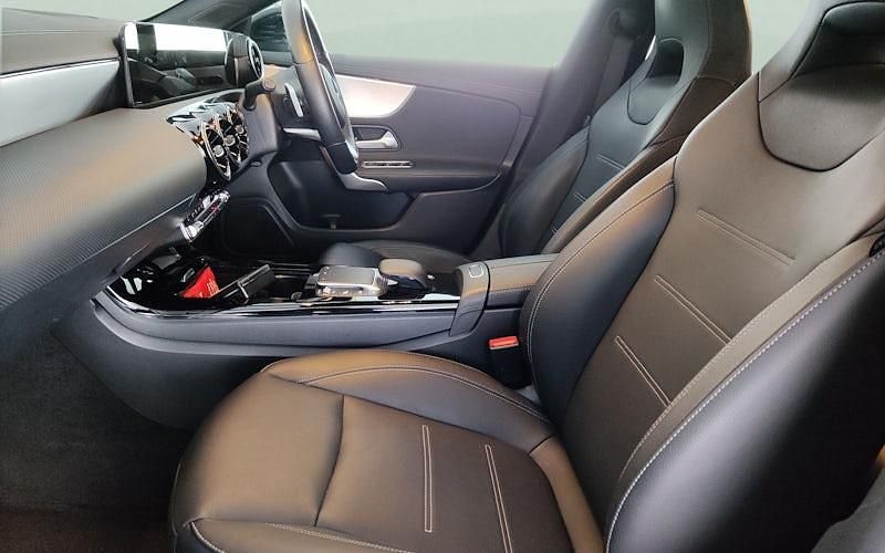 Used Mercedes CLA200 Shooting Brake AMG line 163 HP (119 kW) 2022 Black Estate