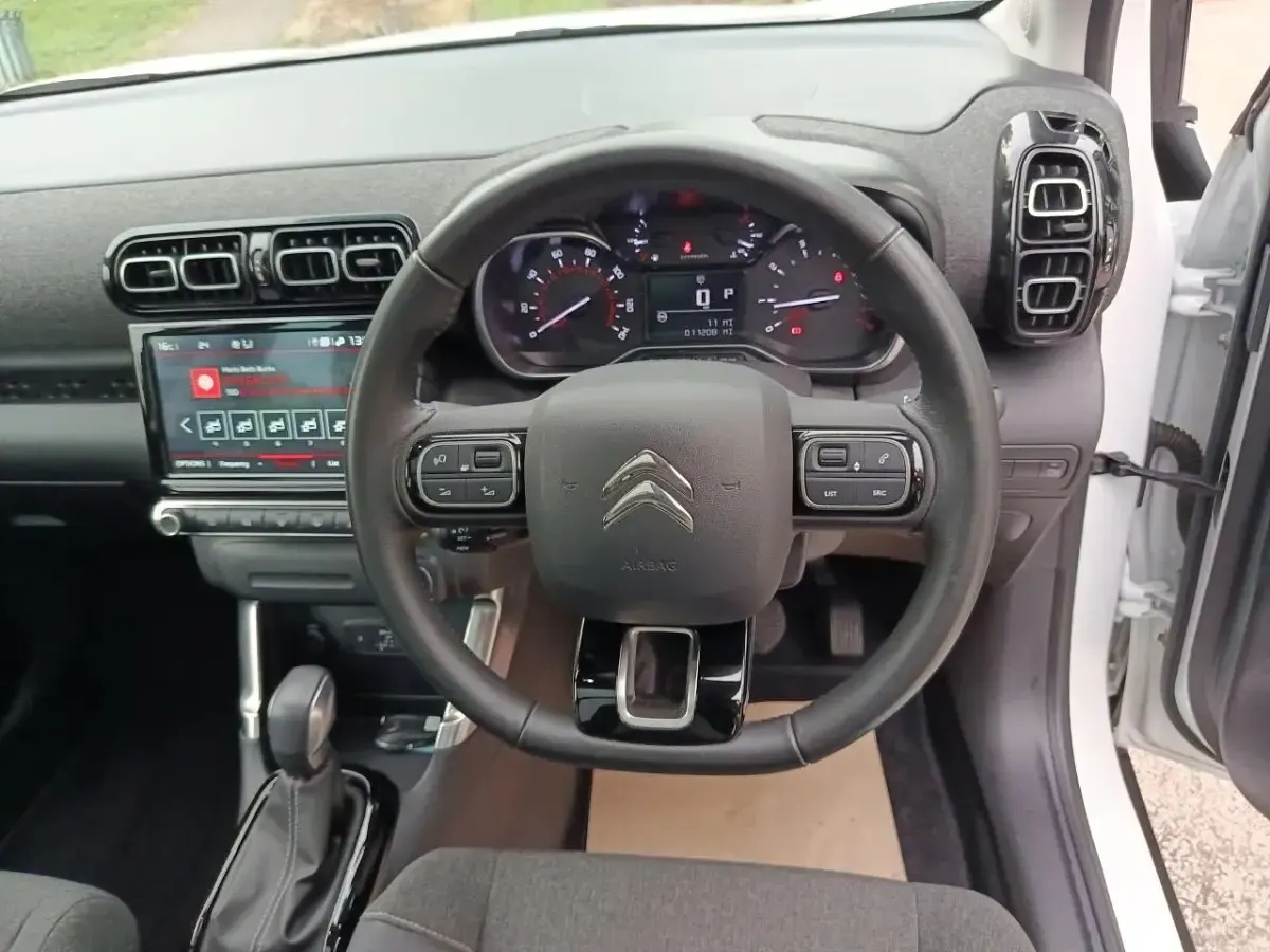 Used Citroën C3 Aircross PureTech 128 HP (94 kW) 2023 White SUV