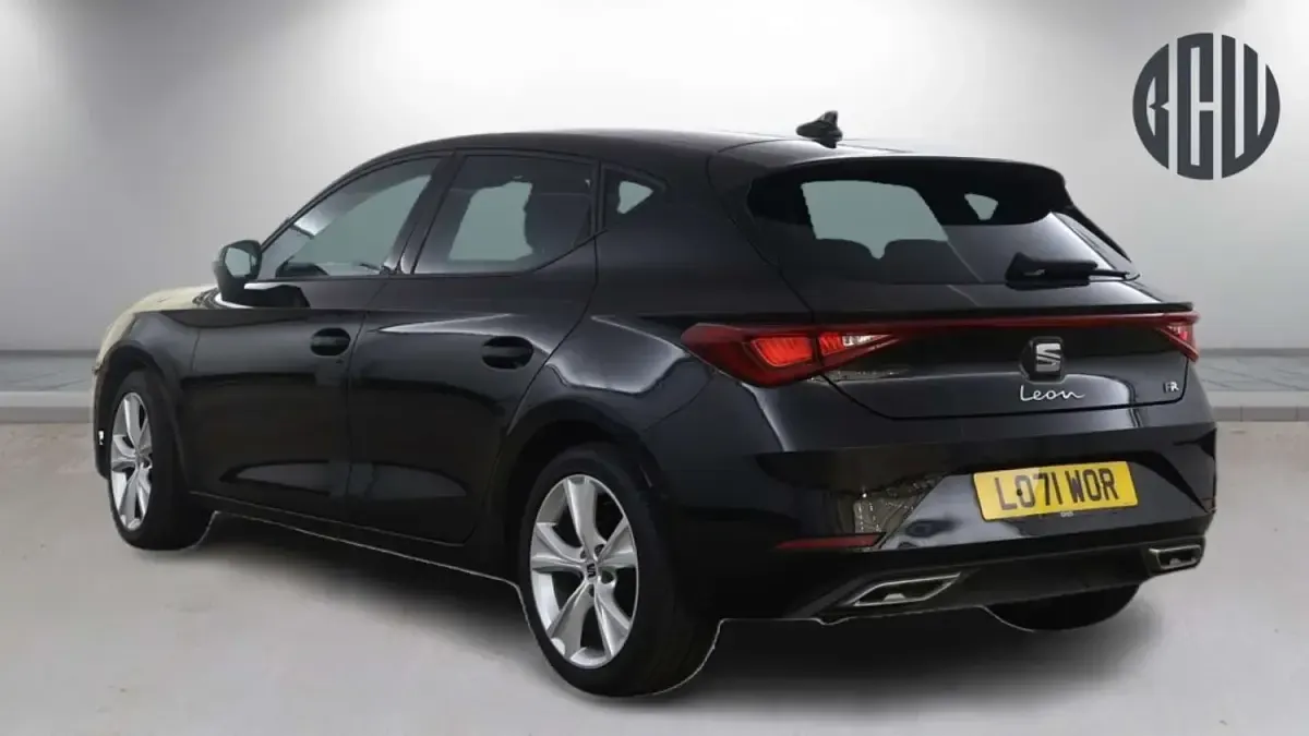 Used Seat Leon FR 130 HP (95 kW) 2022 Black Hatchback