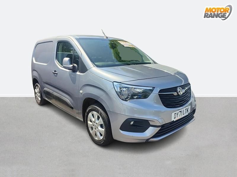 Grey Used 2021 Vauxhall Combo MPV | £9,295 (Fair price) - Image 1/4
