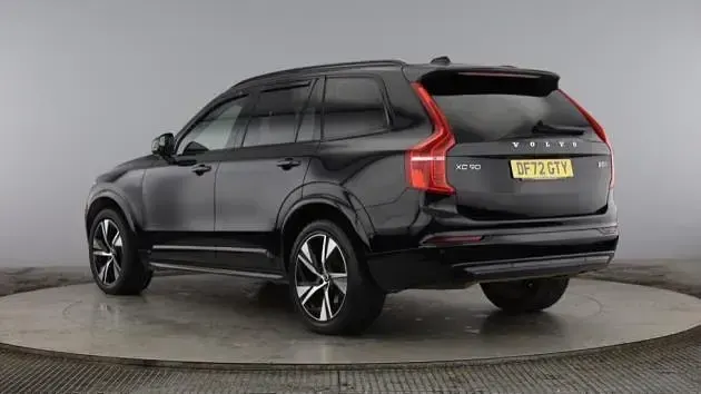 Używany Volvo XC90 Plus 235 KM (172 kW) 2023 Czarny SUV