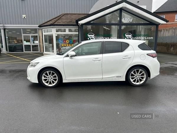Used Lexus CT200h 2012 White Hatchback