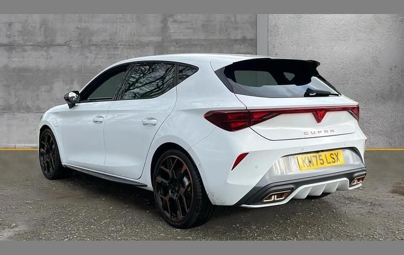 New Cupra Leon VZ3 267 HP (196 kW) 2025 White Hatchback