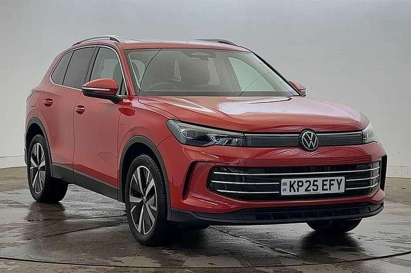 Red Used 2025 VW Tiguan Elegance SUV | £34,489 (Expensive) - Image 1/4