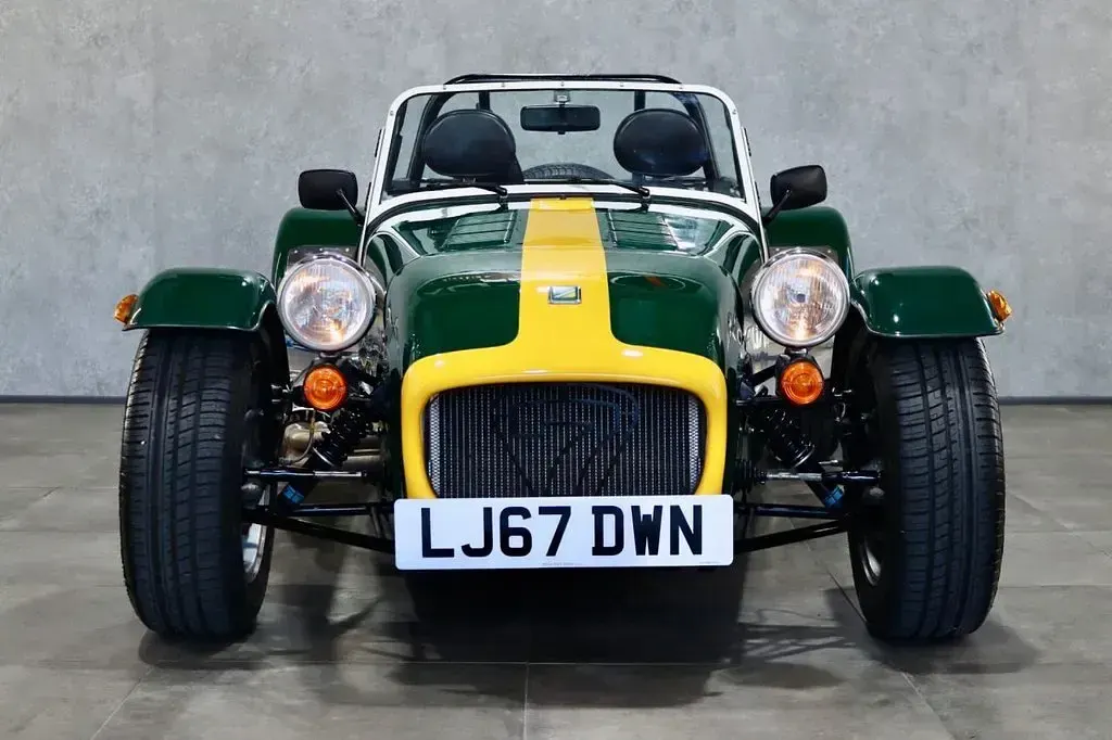 Used Caterham Seven 135 HP (99 kW) 2018 Green Cabriolet