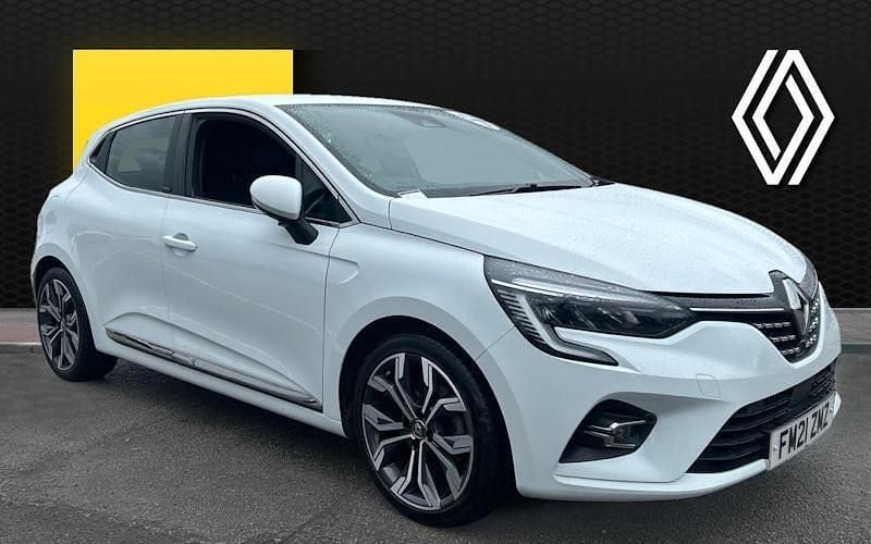 Used 2022 Renault Clio V Version S Hatchback | £12,606 (Good price) - Image 1/4
