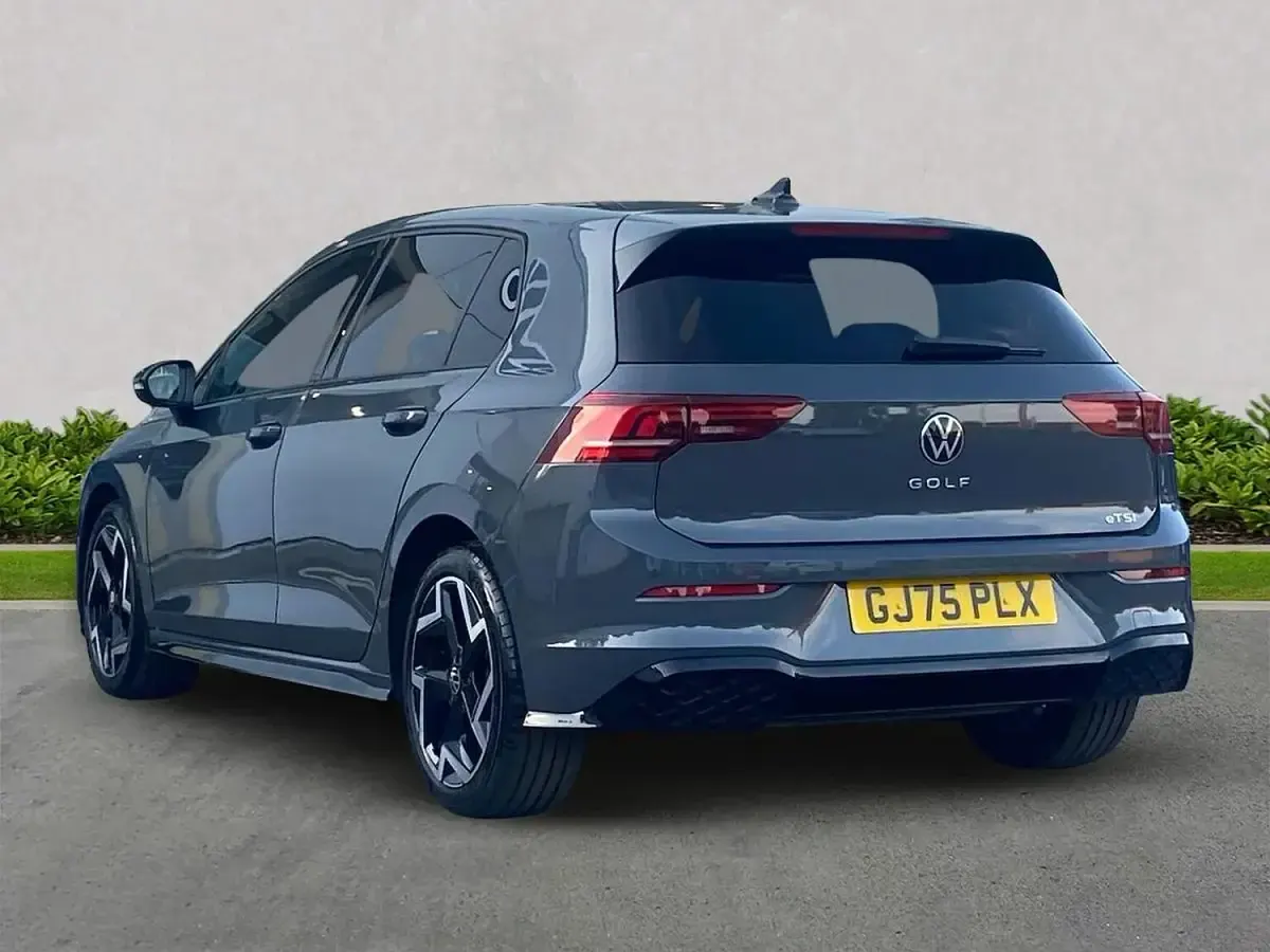 Used VW Golf VIII R-line 150 HP (110 kW) 2025 Grey Hatchback