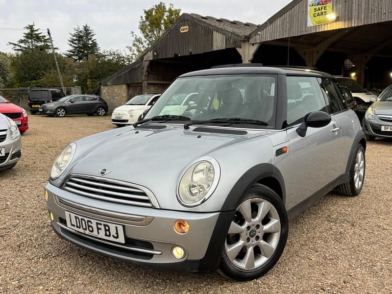 Silver Used 2006 Mini Cooper Hatch Hatchback | £2,999 (Expensive) - Image 1/4