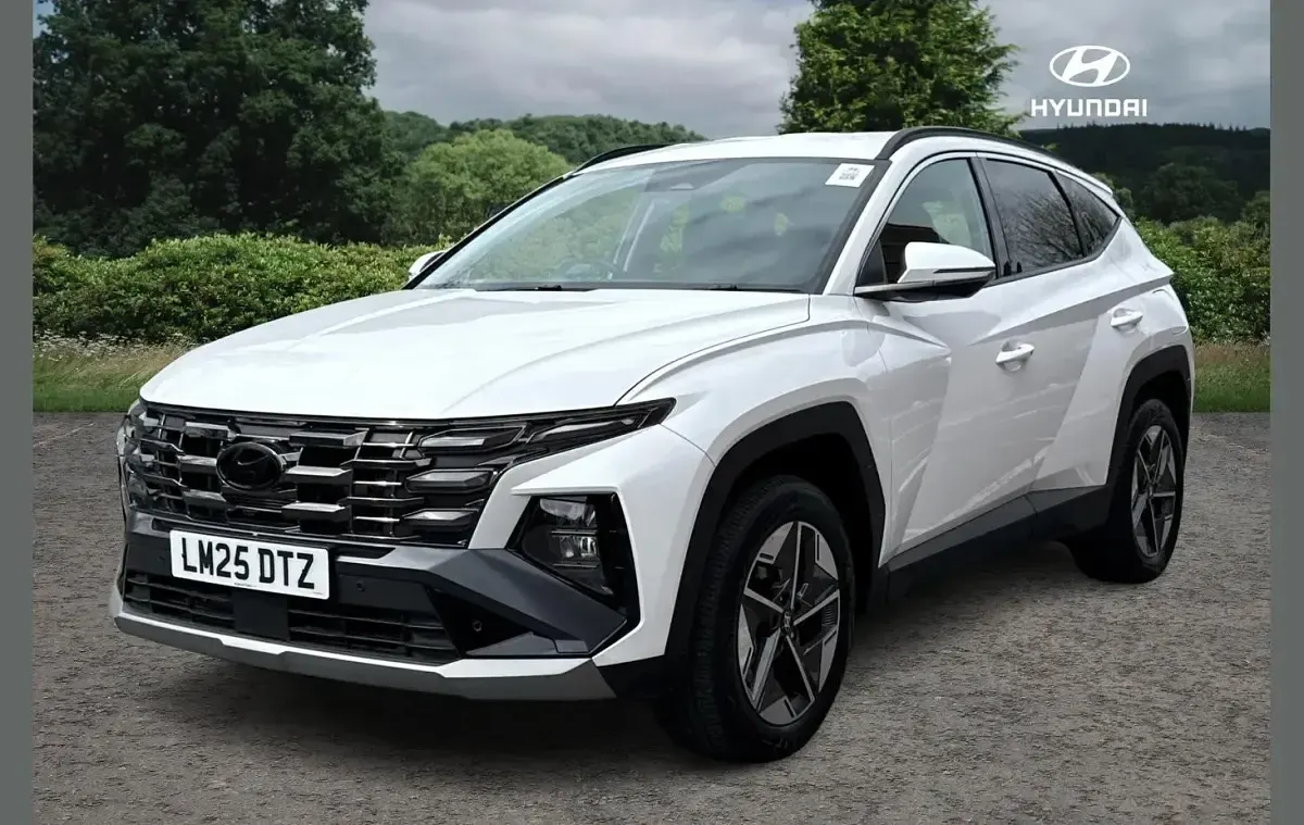Used Hyundai Tucson Premium 248 HP (182 kW) 2025 White SUV