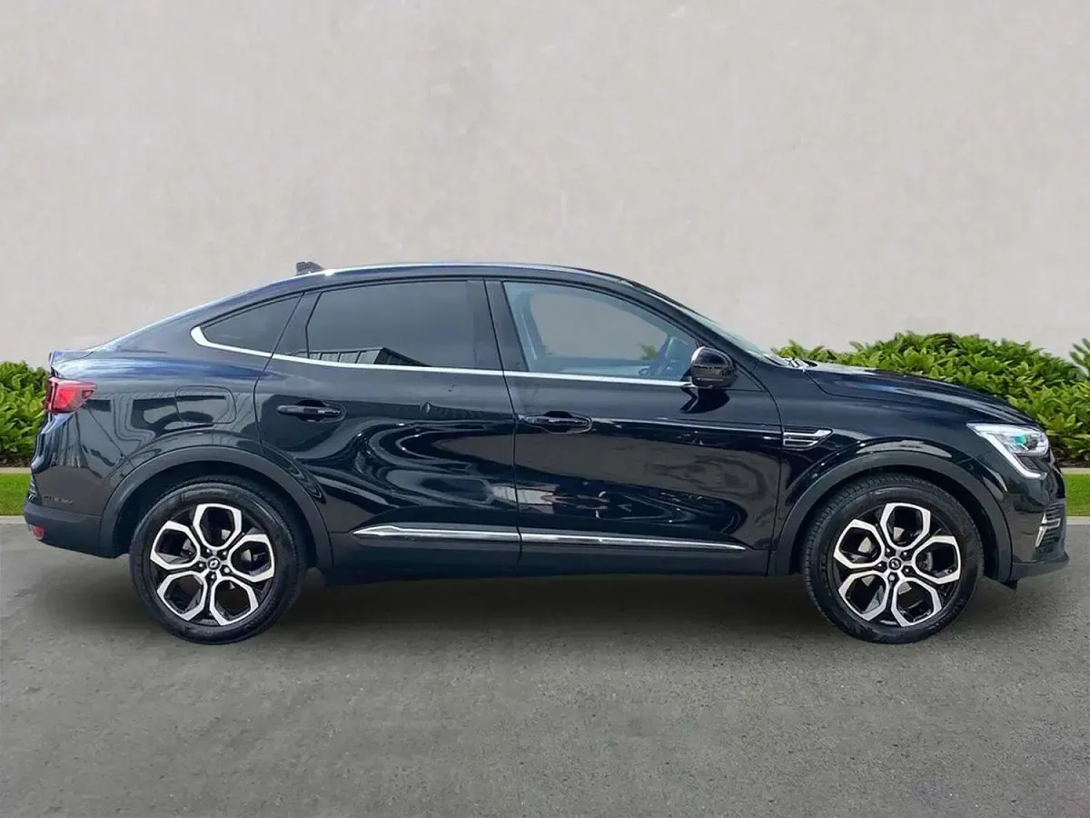 Usado Renault Arkana Version S 140 HP (102 kW) 2022 Preto SUV