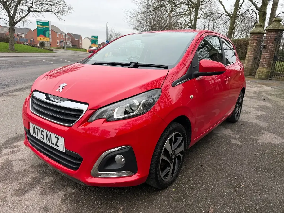 Used Peugeot 108 Allure 2015 Red Hatchback