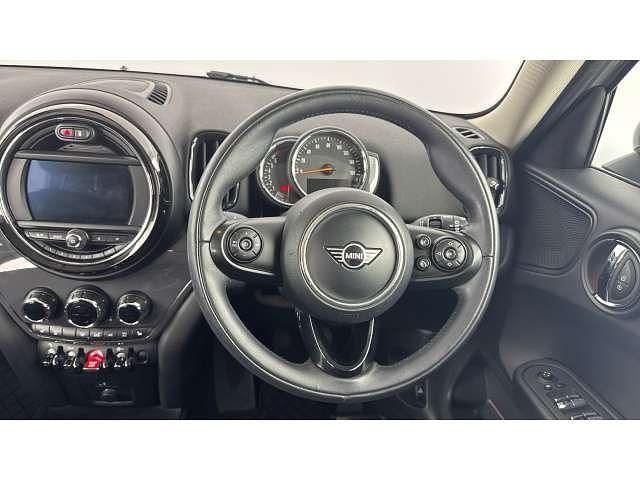 Used Mini Cooper Countryman Classic 134 HP (98 kW) 2019 Grey SUV