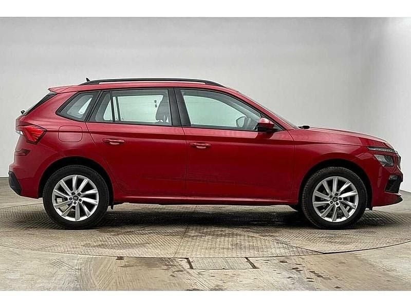 Used Skoda Kamiq SE 85 HP (62 kW) 2025 Velvet red metallic SUV