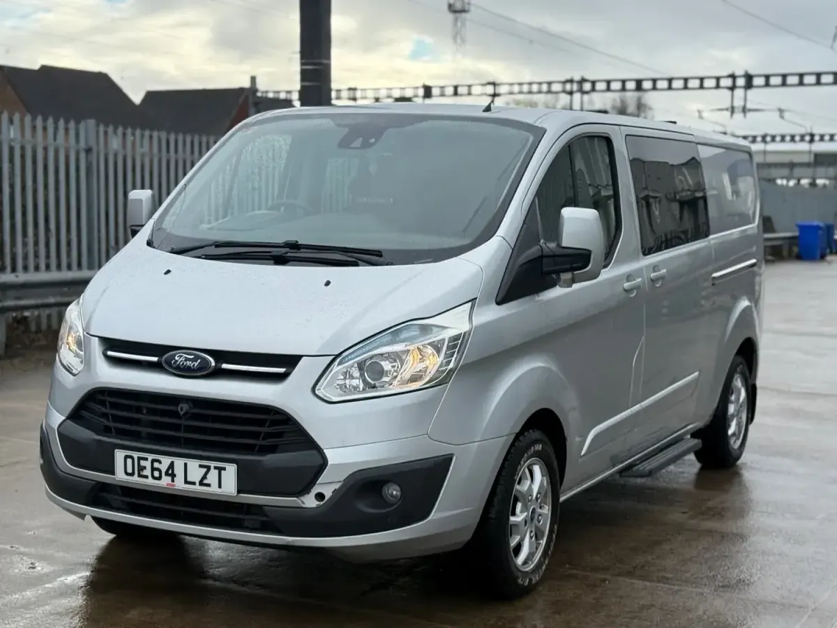 Used Ford Transit Custom Limited 155 HP (114 kW) 2015 Silver Van