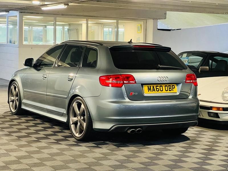 Begagnad Audi S3 Sportback Black Edition 2010 Grå Halvkombi