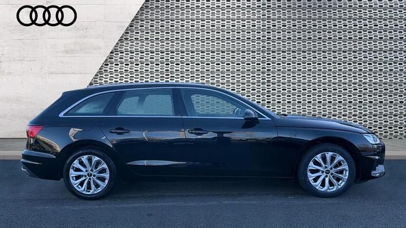 Used Audi A4 Comfort 150 HP (110 kW) 2022 Black Estate