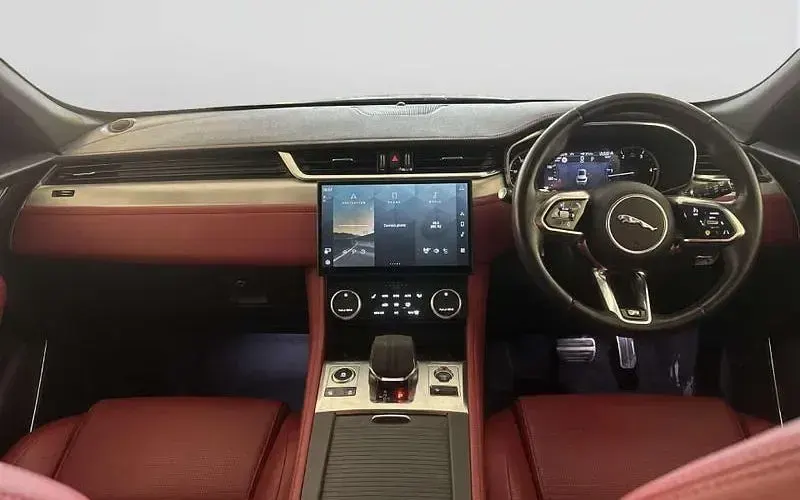 Used Jaguar F-Pace R-Dynamic 204 HP (150 kW) 2022 Silver SUV