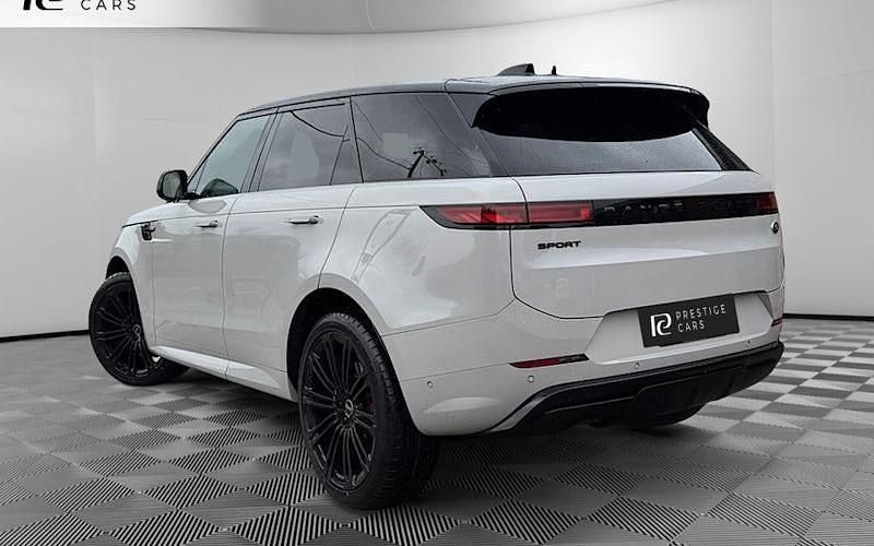 Used Land Rover Range Rover Sport SE Dynamic 300 HP (220 kW) 2025 SUV