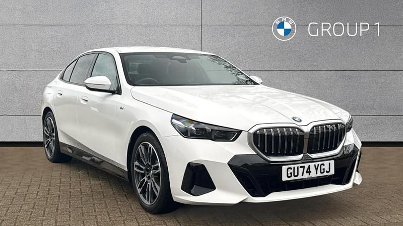 Used BMW 520 M Sport 208 HP (152 kW) 2024 White Sedan