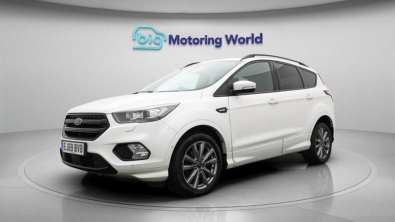 Used Ford Kuga ST-Line 150 HP (110 kW) 2019 White SUV