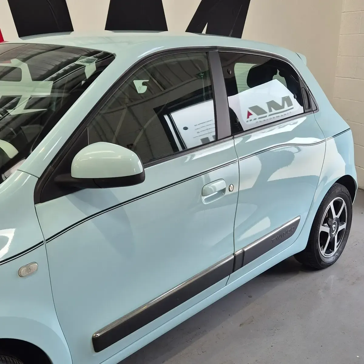 Used Renault Twingo Dynamique 70 HP (51 kW) 2015 Blue Hatchback