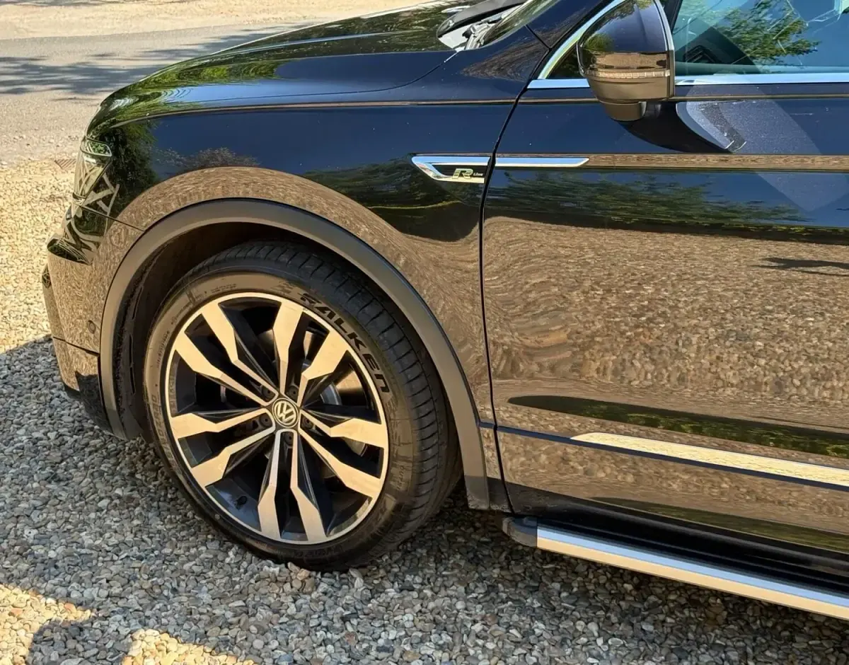 Used VW Tiguan R-line 190 HP (139 kW) 2020 Black SUV