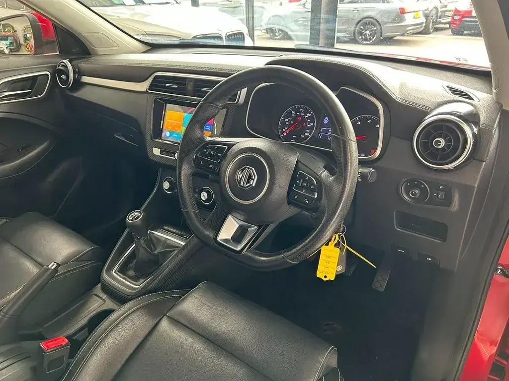 Used MG ZS Exclusive 106 HP (77 kW) 2019 Red SUV