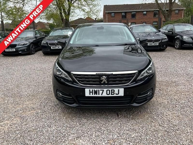 Used Peugeot 308 Allure 130 HP (95 kW) 2017 Black Hatchback